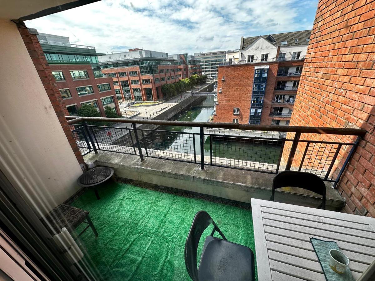 Customhouse Balcony View, Dublin 1 Hotell Exteriör bild